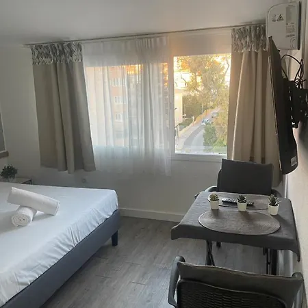 San Antonio Carihuela Aptos. Sun&beach * Torremolinos